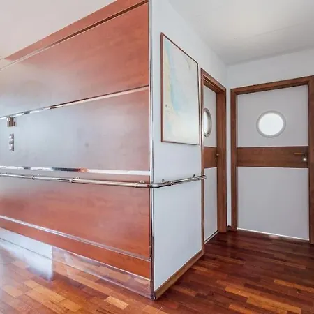 Apartment Hryniewieckiego 6a-243